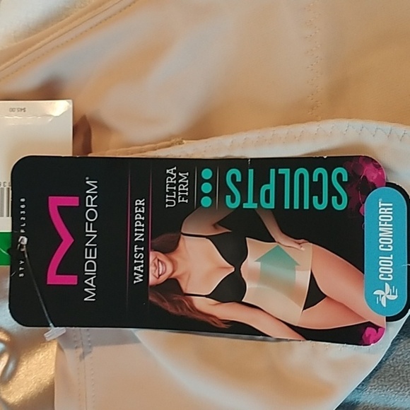 Maidenform Other - Maidenform Waist Nipper Ulta Firm Sculpts Shapewear L